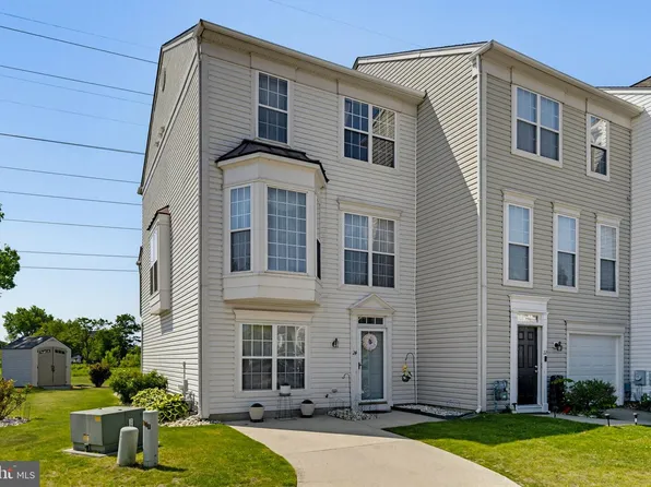24 Sun Haven Pl, Delran, NJ 08075