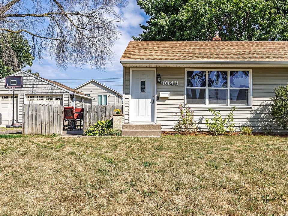 1st image of 4043 74th St E