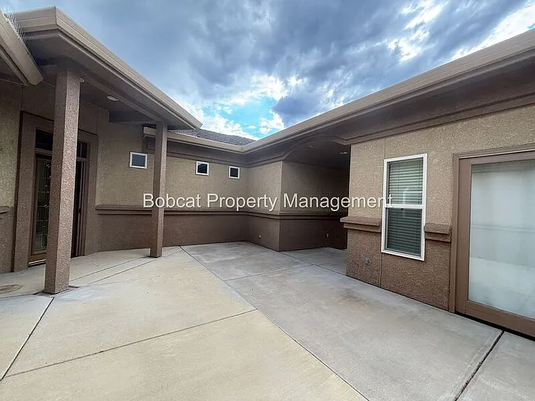 963 Ranchview Cir — Photo 57