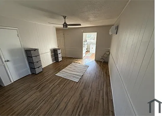 2818 Churchill St — Photo 1