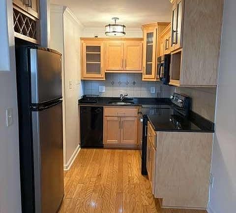 3rd image of 655 E Campus Rd APT 12