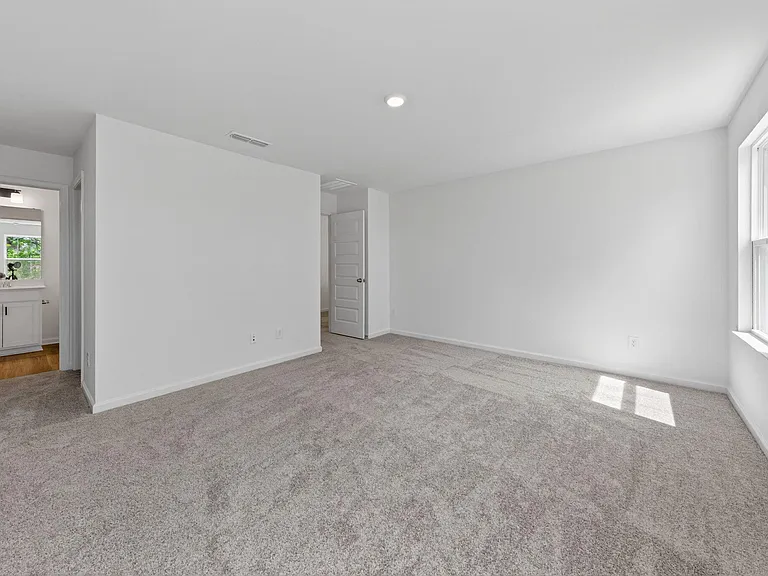 200 Parker Ln — Photo 11