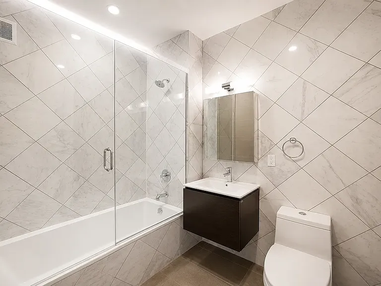 611 Woodward Ave #3C — Photo 7