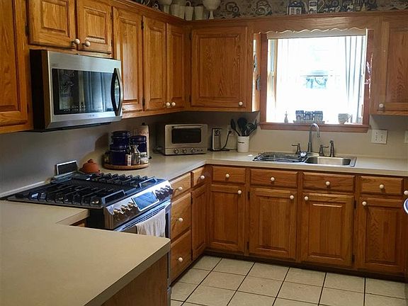 4th image of 8151 Ponderosa Dr