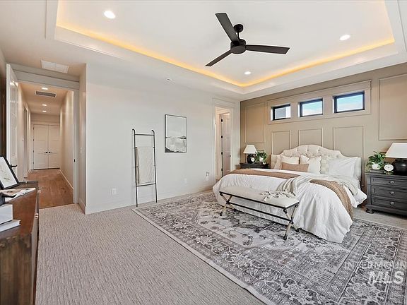 4th image of 6101 W Estuary St