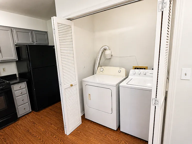 303 Rutherford Ave NW — Photo 35