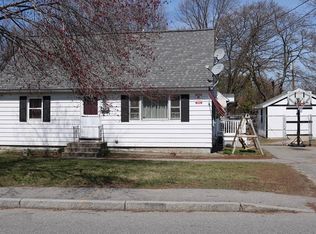 148 Bunker Hill Ave, Lowell, MA 01850