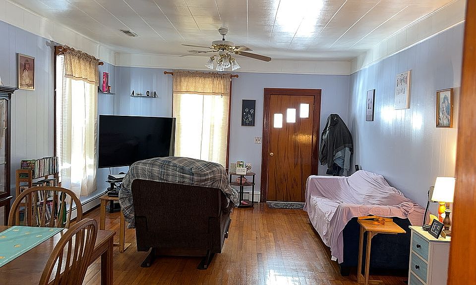 932 Guyandotte Ave, Mullens, WV 25882 Zillow