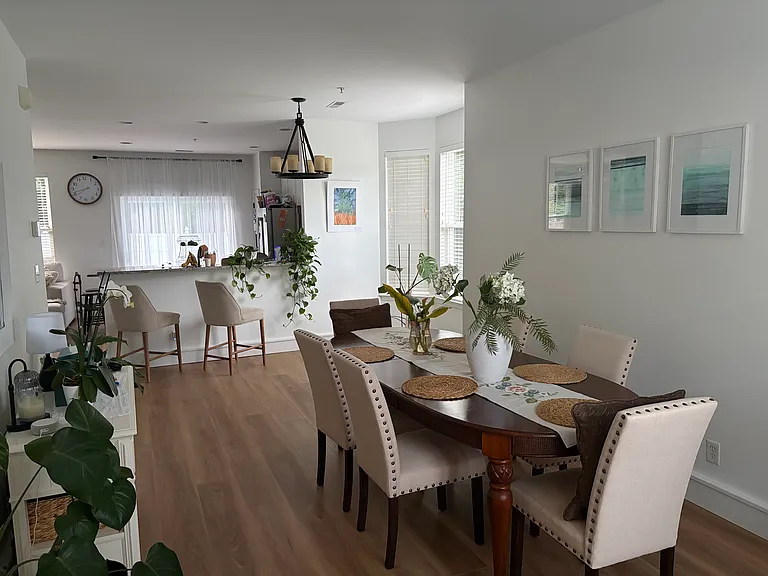 210 Intrepid Ln — Photo 2