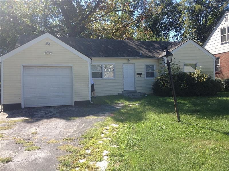 1st image of 222 Roberta Ave