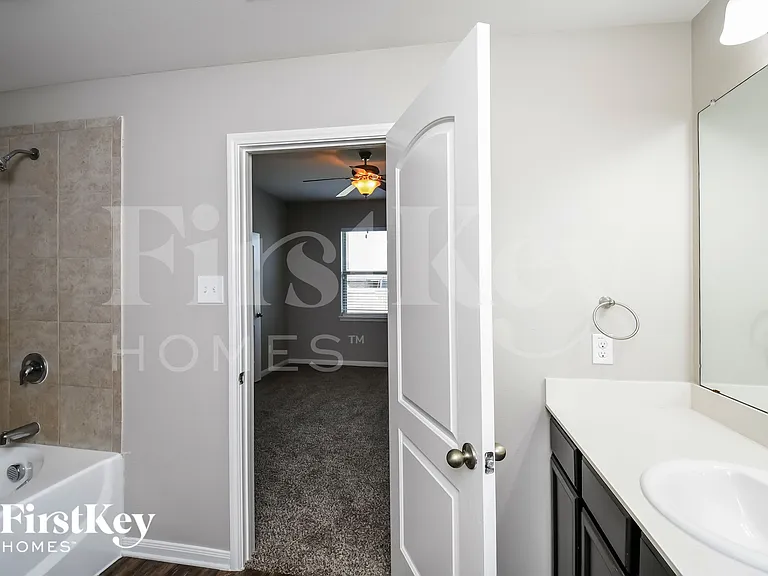 1536 Millennium Dr — Photo 9