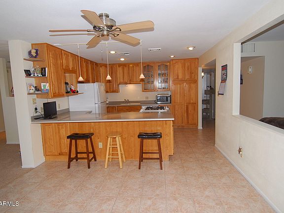 4th image of 2932 S Dromedary Dr