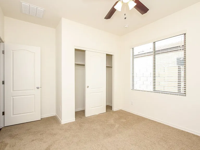 4116 S 81st Dr — Photo 6