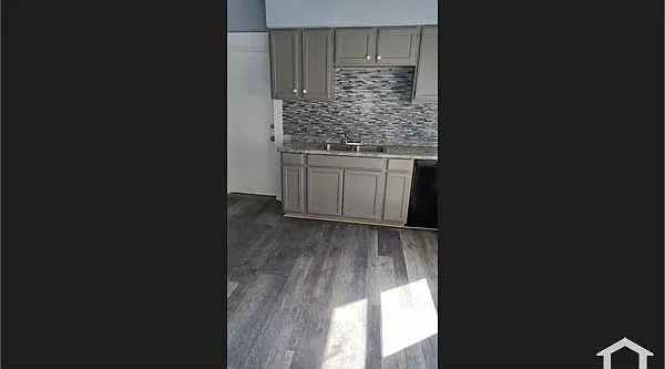 9516 Easton Ave #2 — Photo 10