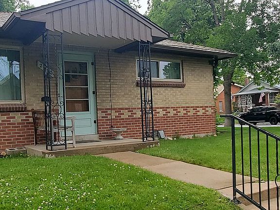 Front Unit on 39th Ave