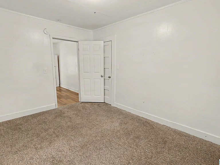 220 Avenue Z — Photo 9