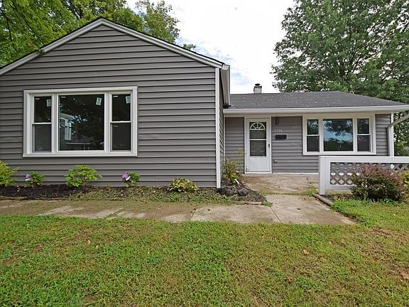 3rd image of 6590 Graf Dr
