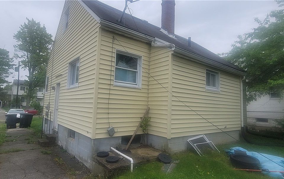 894 Hardesty Blvd, Akron, OH 44320 Zillow