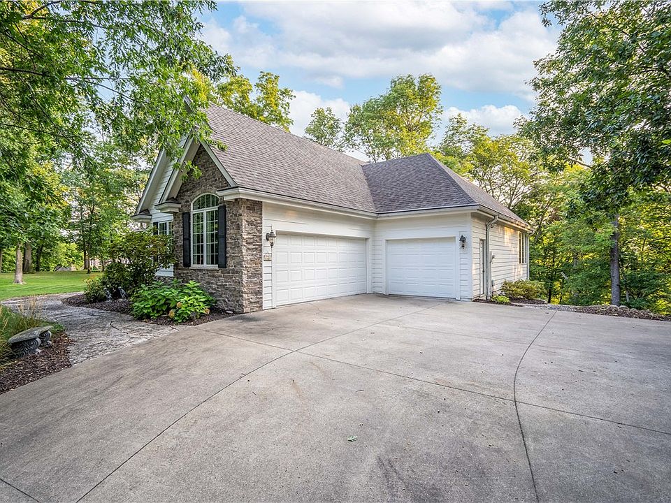 1105 Oakwood Dr, Polk City, IA 50226 Zillow