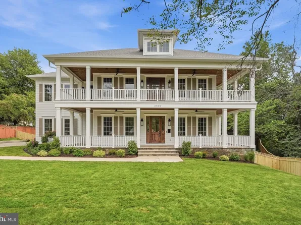 3400 Saylor Pl, Alexandria, VA 22304