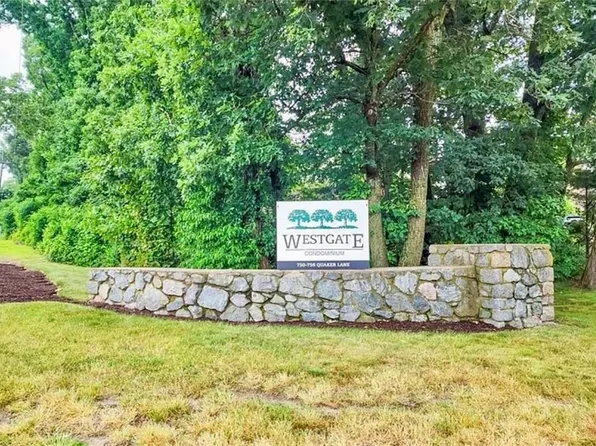 752 Quaker Ln #A310, Warwick, RI 02818