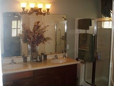5th image of 17970 W Weatherby Dr