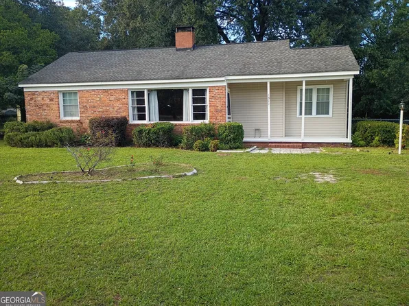 1513 Highland Ave, Dublin, GA 31021