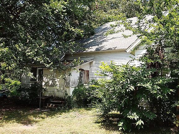 3rd image of 1303 W 20th Ave