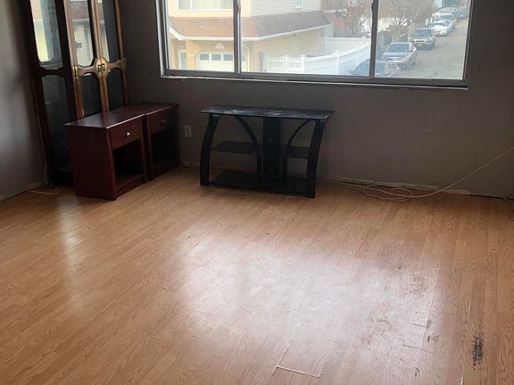 2nd image of 77 Church Ave