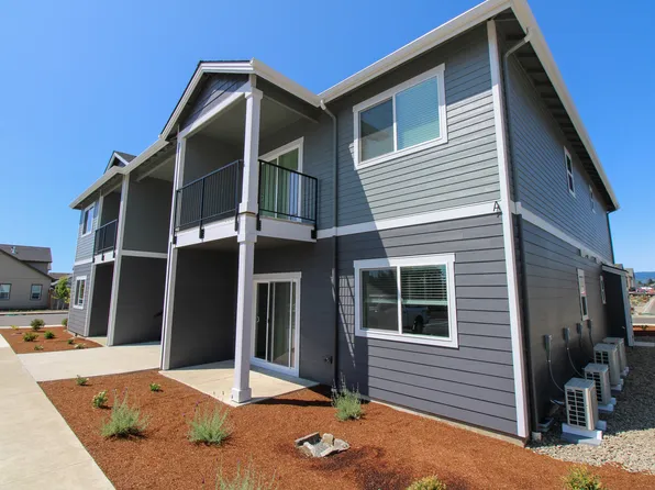 1900 SE Hankel St #23, Dallas, OR 97338
