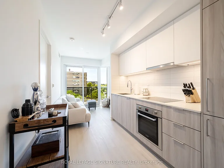 25 Saint Dennis Dr #607 — Photo 1