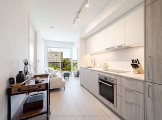 25 Saint Dennis Dr #607, Toronto, ON M3C 1E7