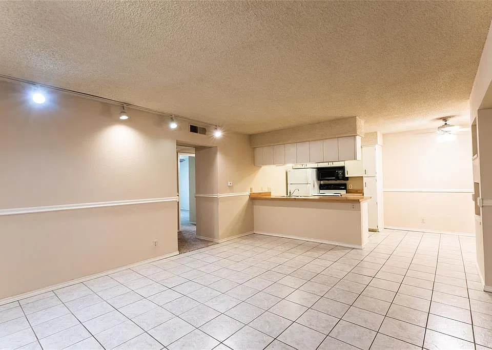 910 Duncan Ln #13