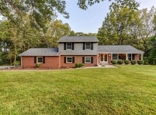 137 Kings Dr, Florissant, MO