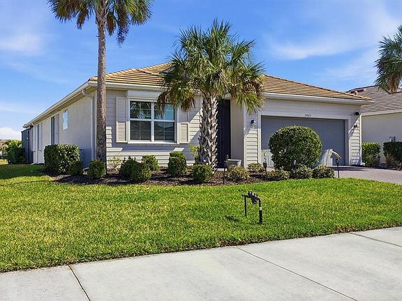 3rd image of 15025 Spanish Point Dr