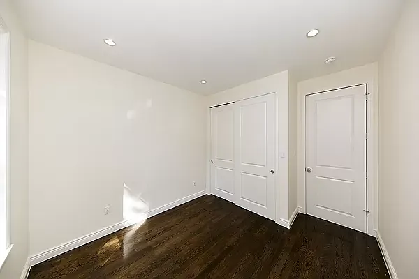 Rented by Avenues Real Estate | media 31