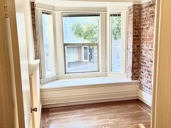 3rd image of 722 Taylor St APT 2