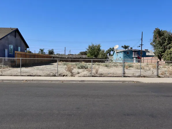 1439 N Conyer Street, Visalia, CA 93291