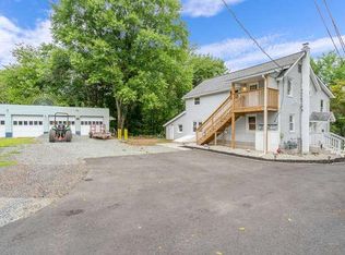 5 Alpaugh Ln #A-B, Lebanon, NJ 08833