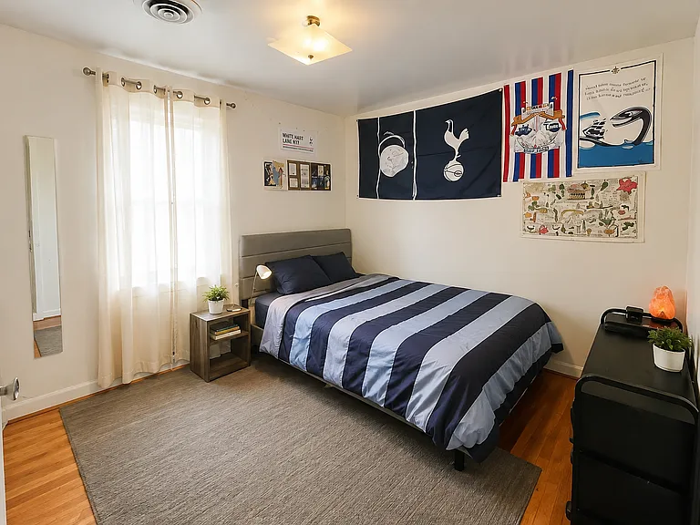 169 Windsor St #3 — Photo 7