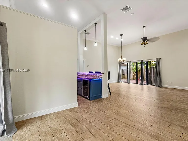 2731 S Parkview Dr — Photo 37