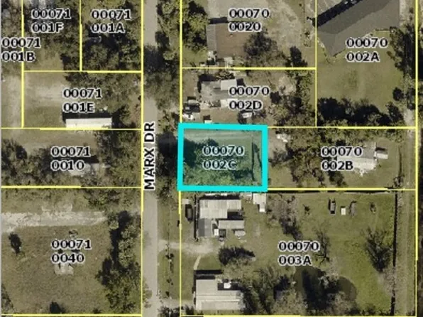 7769 Marx Dr, North Fort Myers, FL 33917