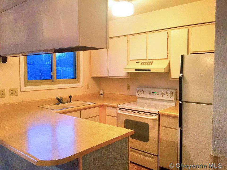 2nd image of 2708 Sagebrush Ave