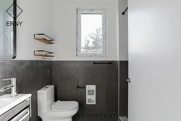 Rented by ERNY LLC | media 6