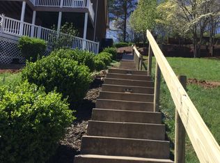 263 Lakesprings Dr, La Follette, TN 37766
