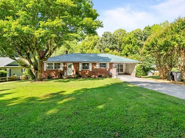1539 Shady Dr, Asheboro, NC 27203