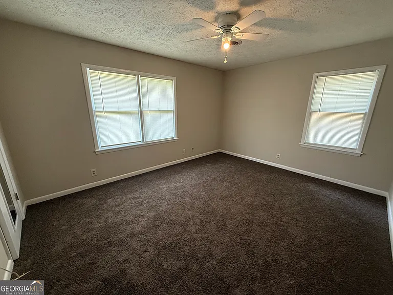 602 Hillcrest Dr — Photo 26
