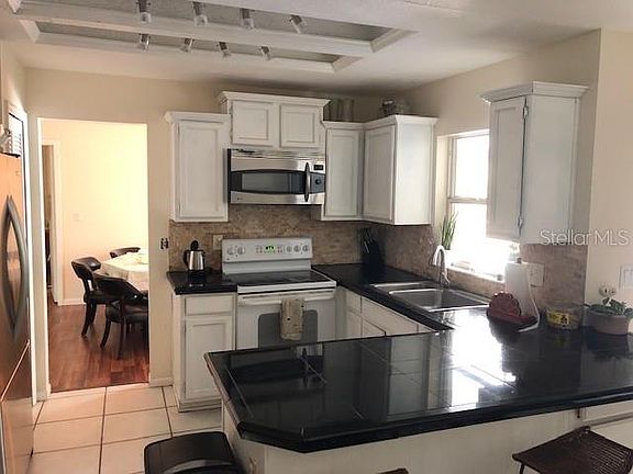 5th image of 8021 Wellsmere Cir
