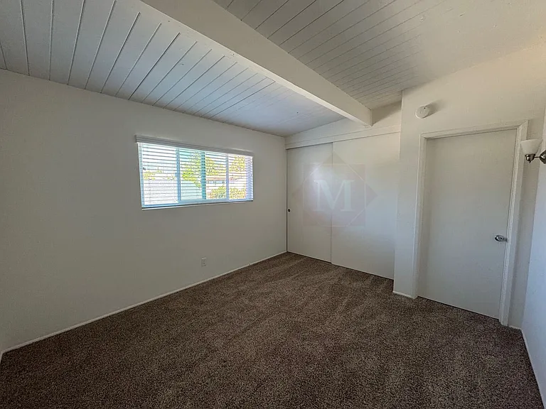 2102 Bath St #12 — Photo 3