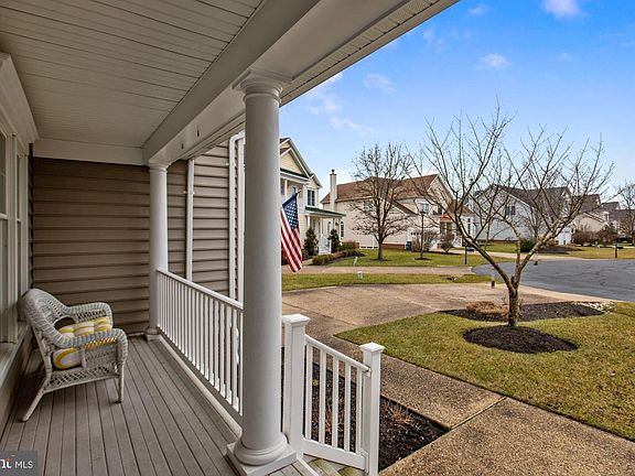 2nd image of 31328 Lynn Dr